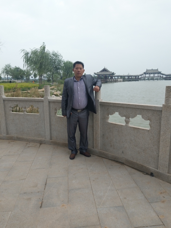 寻找爱的第一张照片--烟台相亲服务中心