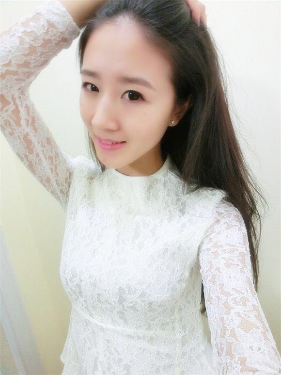 初久与歌的第一张照片--烟台相亲服务中心