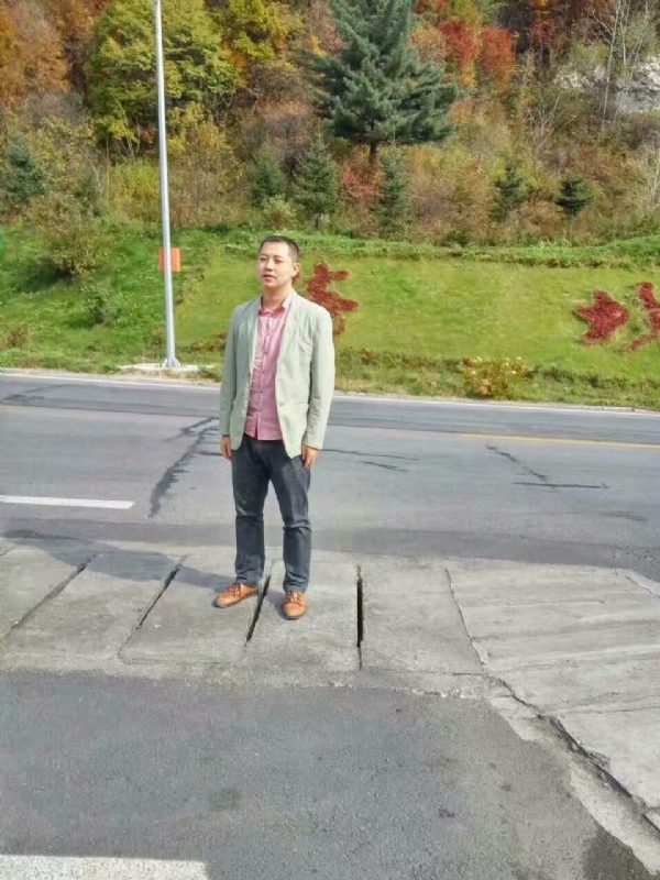 杨小雨的第一张照片--烟台相亲服务中心