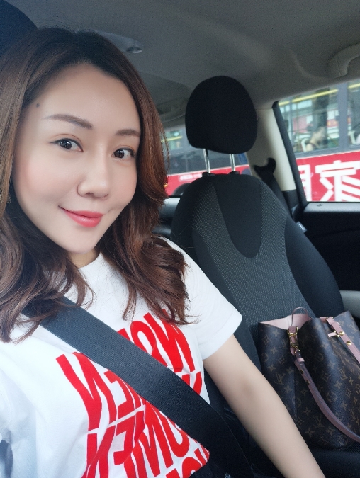 娜娜的第二张照片--烟台相亲服务中心