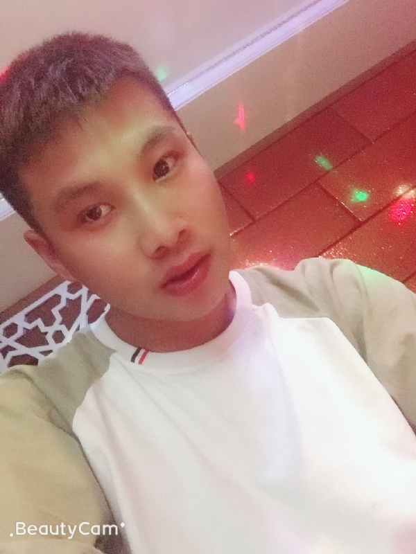 阿锋的第一张照片--烟台相亲服务中心