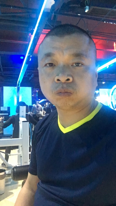 奋斗的第一张照片--烟台相亲服务中心