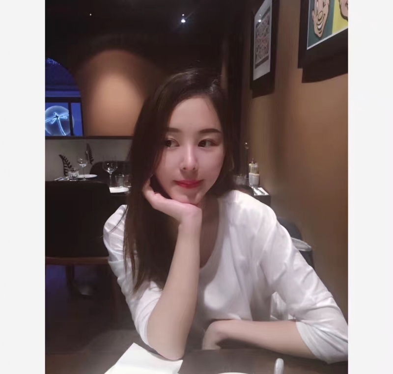 筱月悦的第一张照片--烟台相亲服务中心