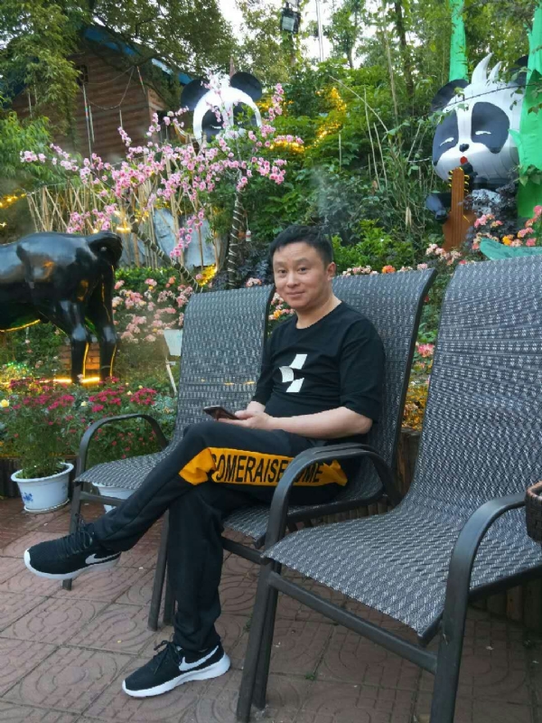 想家的第一张照片--烟台相亲服务中心