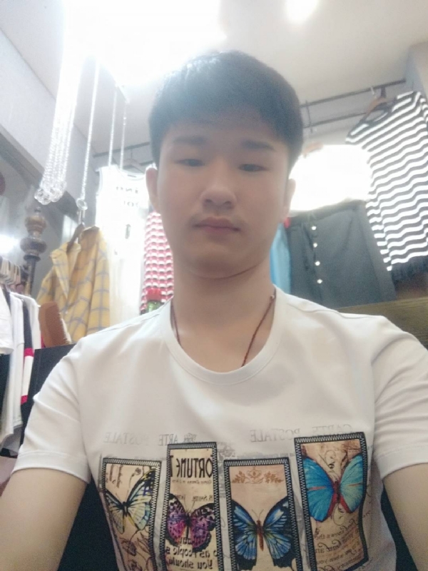 许你一世的第一张照片--烟台相亲服务中心