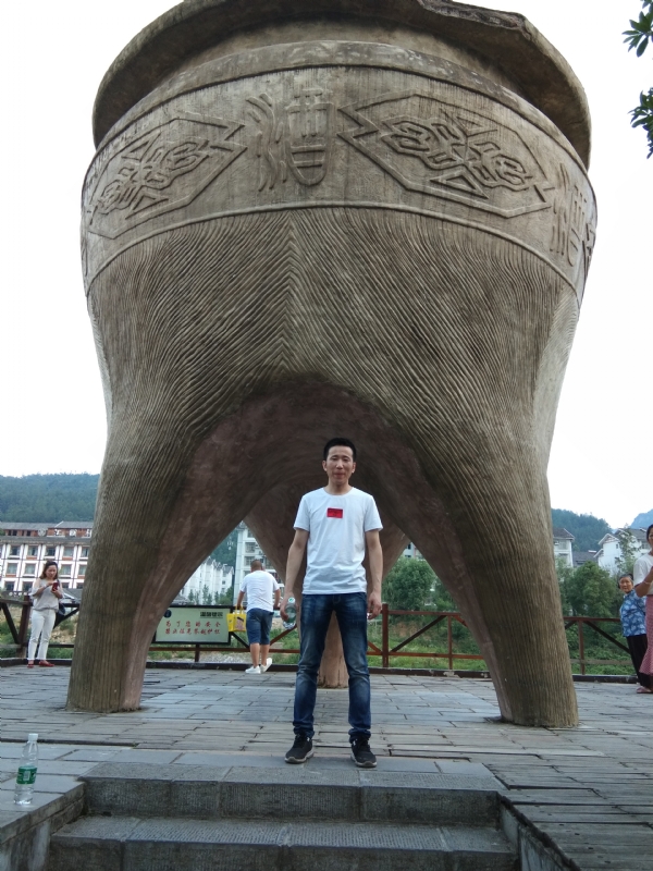 致青春的第一张照片--烟台相亲服务中心