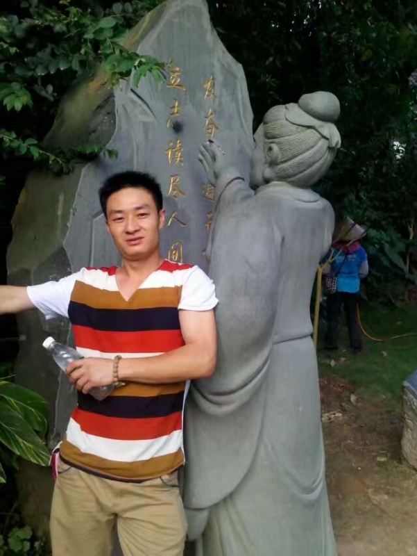 相依相伴的第一张照片--烟台相亲服务中心