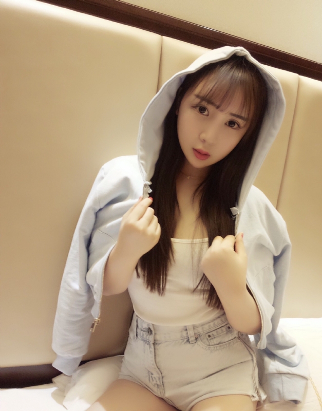 琪琪的第一张照片--烟台相亲服务中心