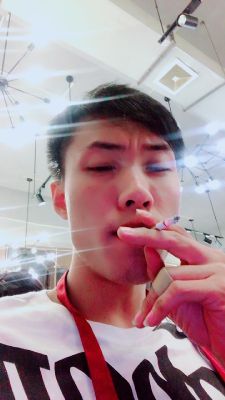 乐天的第四张照片--烟台相亲服务中心