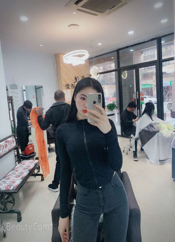 婷婷的第四张照片--烟台相亲服务中心