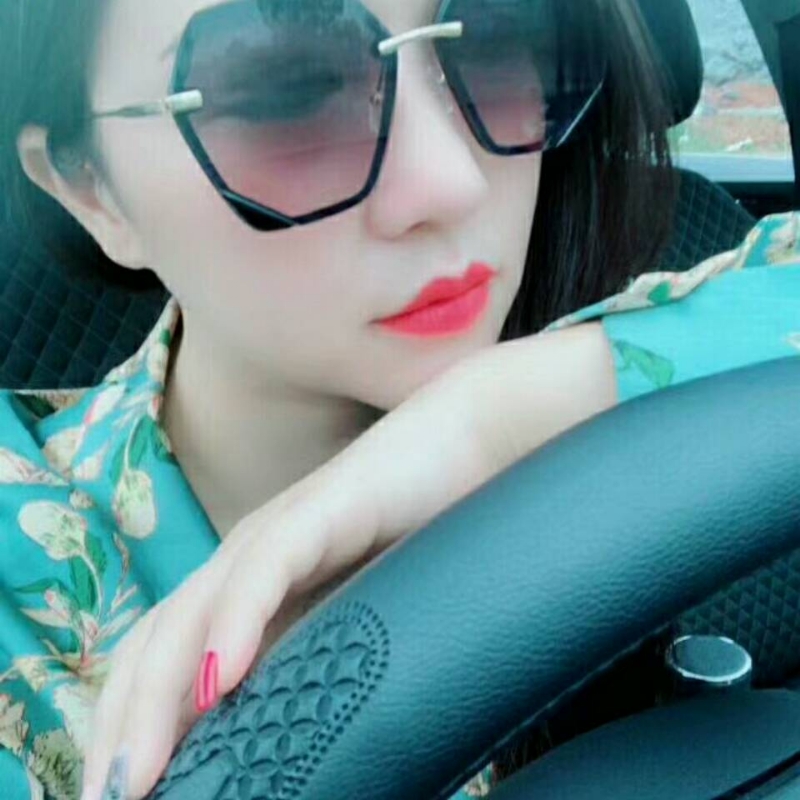 Emily的第三张照片--烟台相亲服务中心