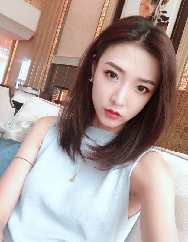 嘉嘉的第一张照片--烟台相亲服务中心