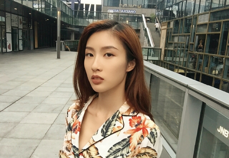 蘇悅的第四张照片--烟台相亲服务中心