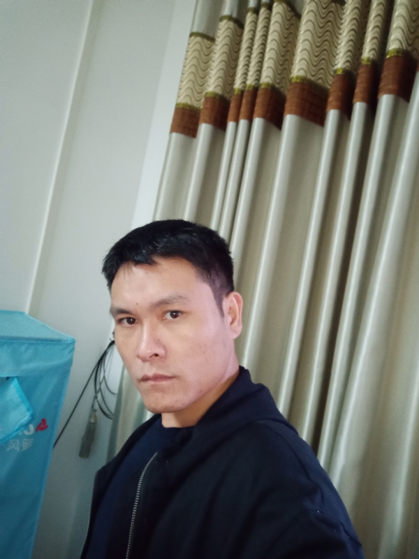 心如止水的第一张照片--烟台相亲服务中心