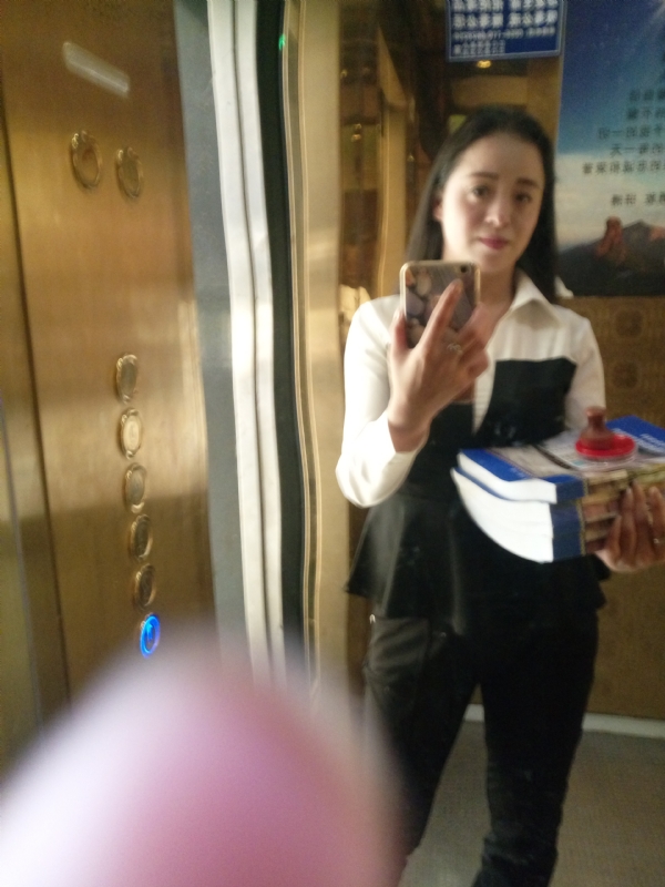 铿锵玫瑰的第一张照片--烟台相亲服务中心