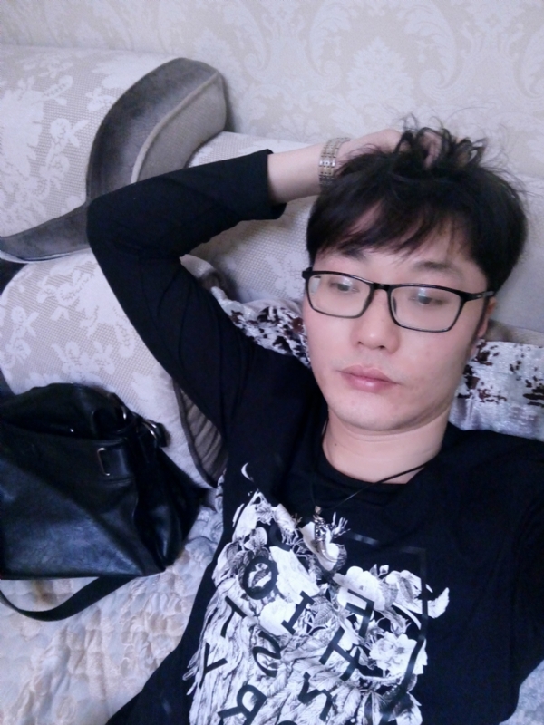 想事的猪的第一张照片--烟台相亲服务中心