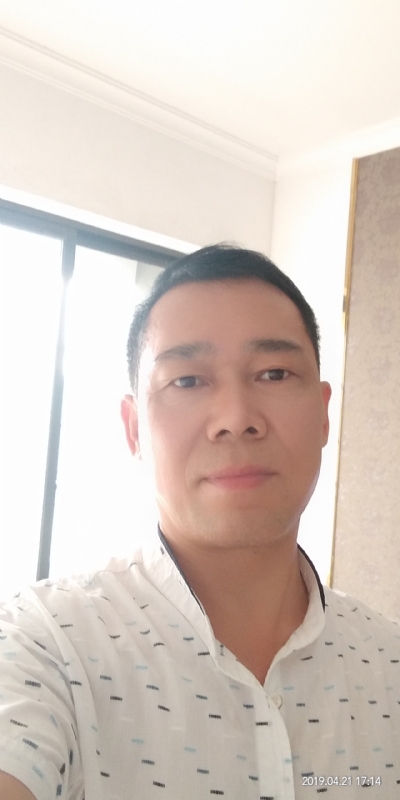 朝望大海的第一张照片--烟台相亲服务中心