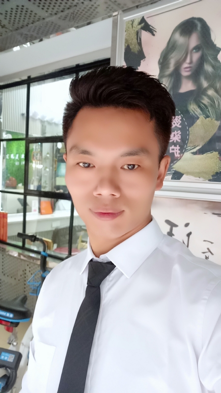 阳光男士的第一张照片--烟台相亲服务中心