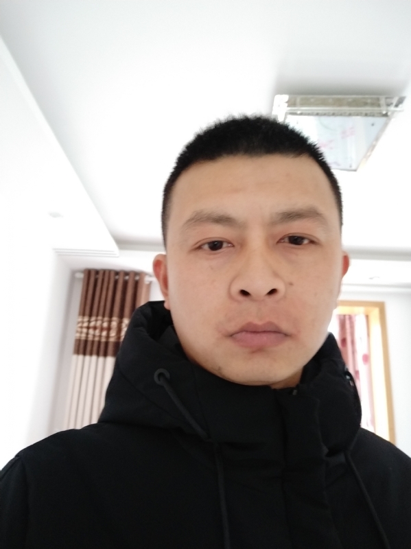 吴伟899的第一张照片--烟台相亲服务中心