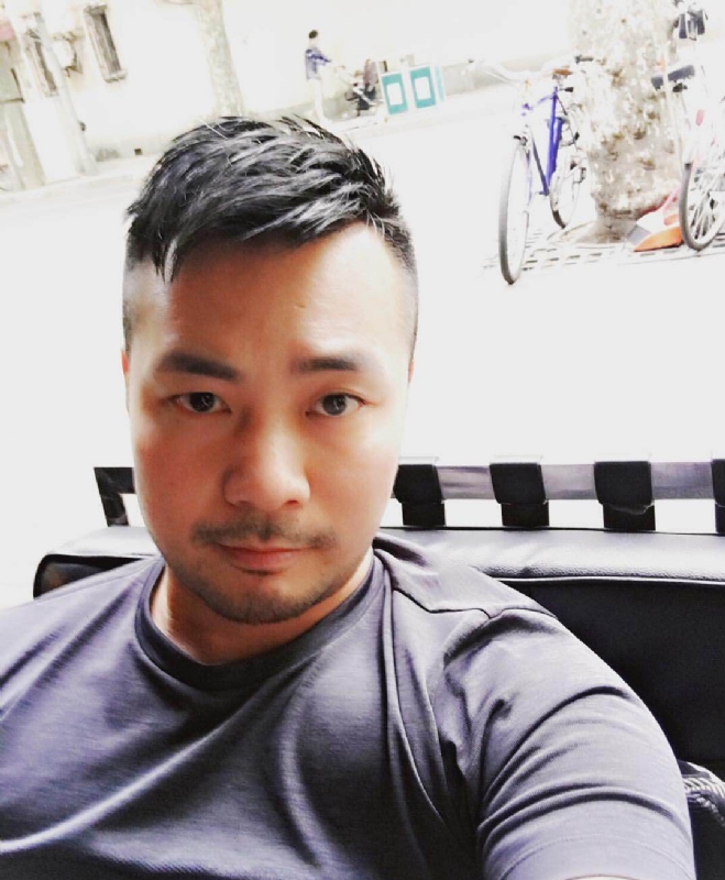 刘江平的第二张照片--烟台相亲服务中心