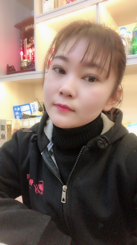 泡沫的第一张照片--烟台相亲服务中心