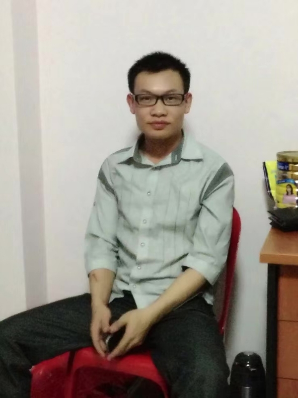 坚强不屈的第一张照片--烟台相亲服务中心