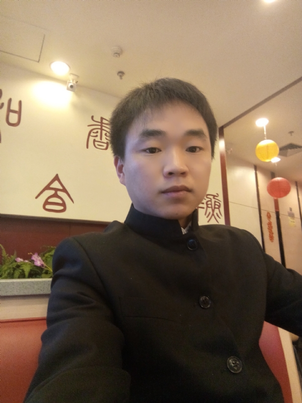 夜凉露沾衣的第一张照片--烟台相亲服务中心