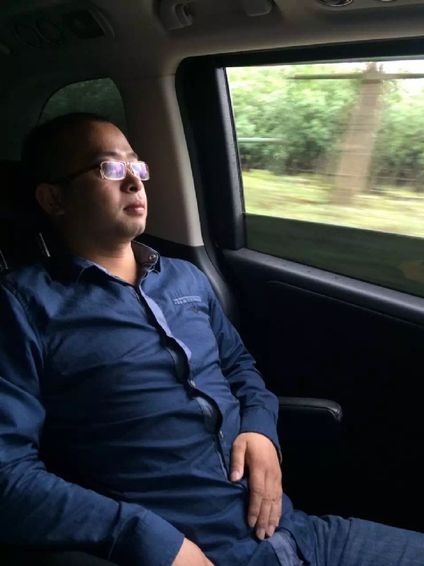 世界那么大的第三张照片--烟台相亲服务中心