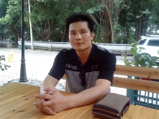 贴身爱人的第一张照片--烟台相亲服务中心