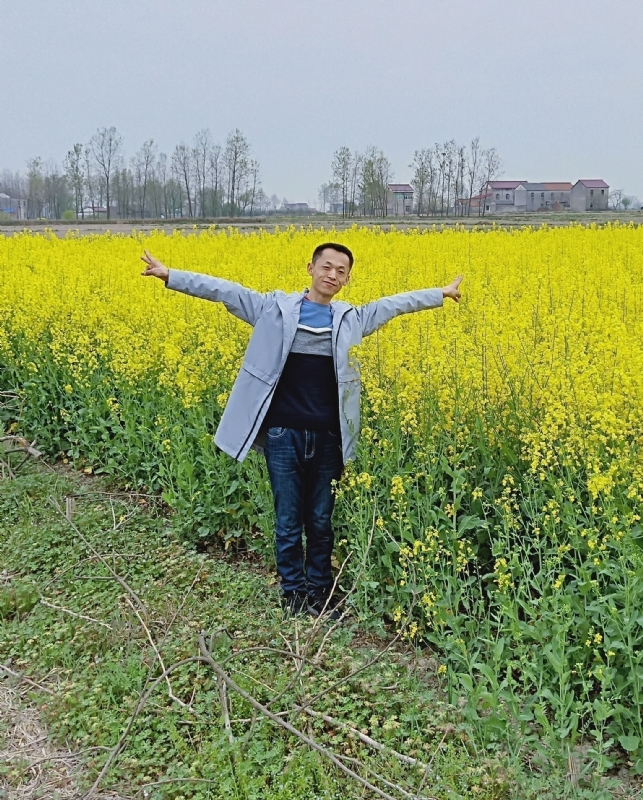 一个真诚的男士的第一张照片--烟台相亲服务中心