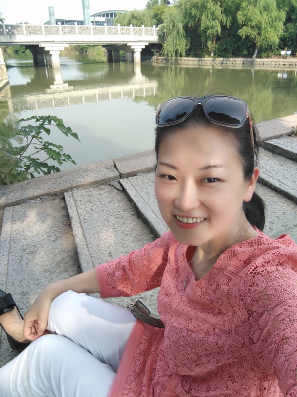 渴慕的第一张照片--烟台相亲服务中心