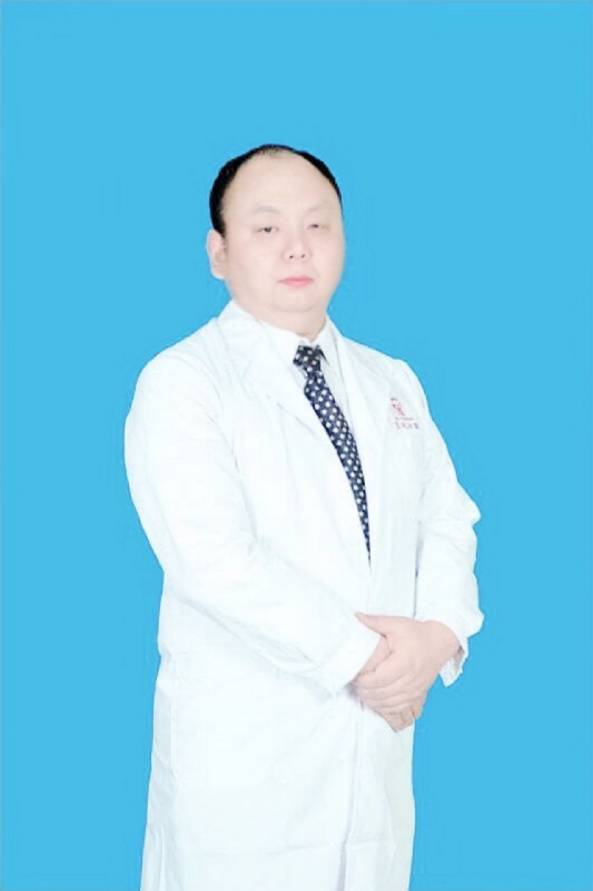 小村医的第一张照片--烟台相亲服务中心