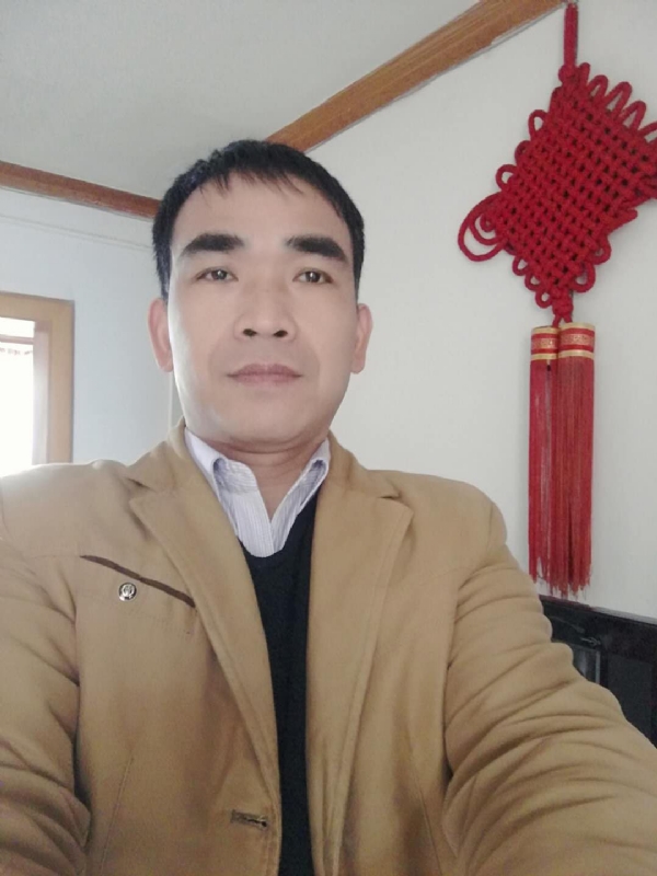 mm的第三张照片--烟台相亲服务中心