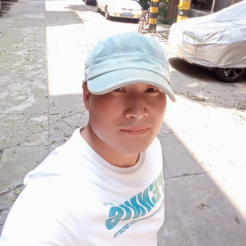 辉光的第一张照片--烟台相亲服务中心