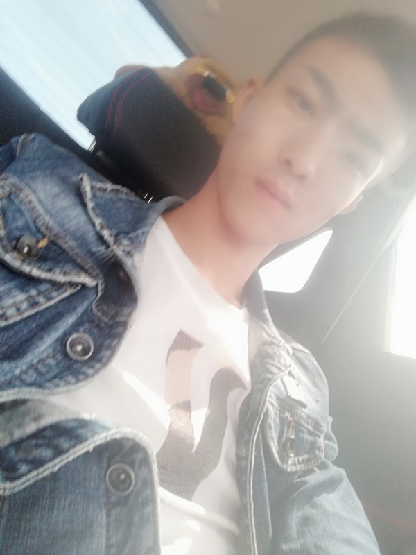 傻雕的第一张照片--烟台相亲服务中心