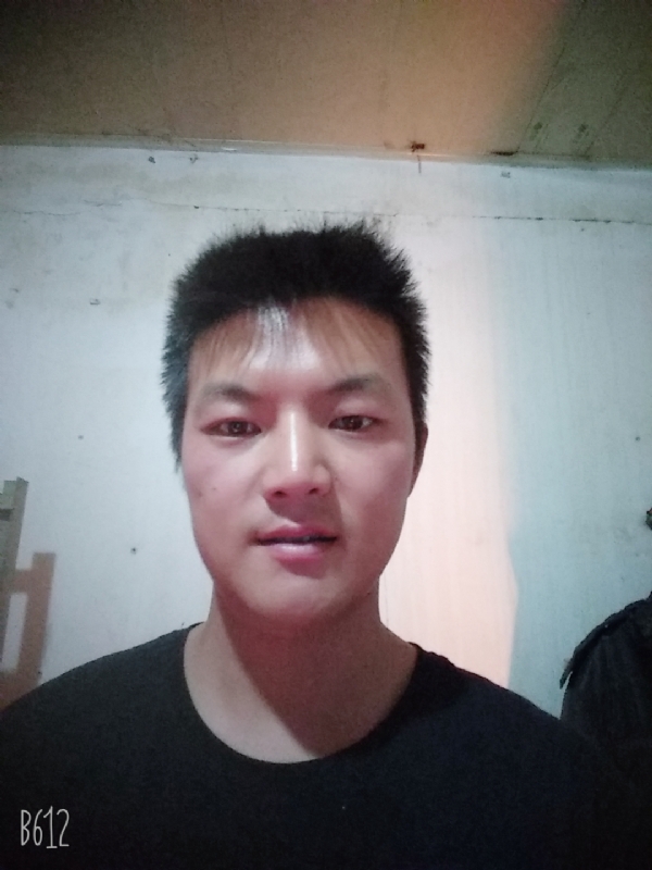 风轻云淡的第一张照片--烟台相亲服务中心