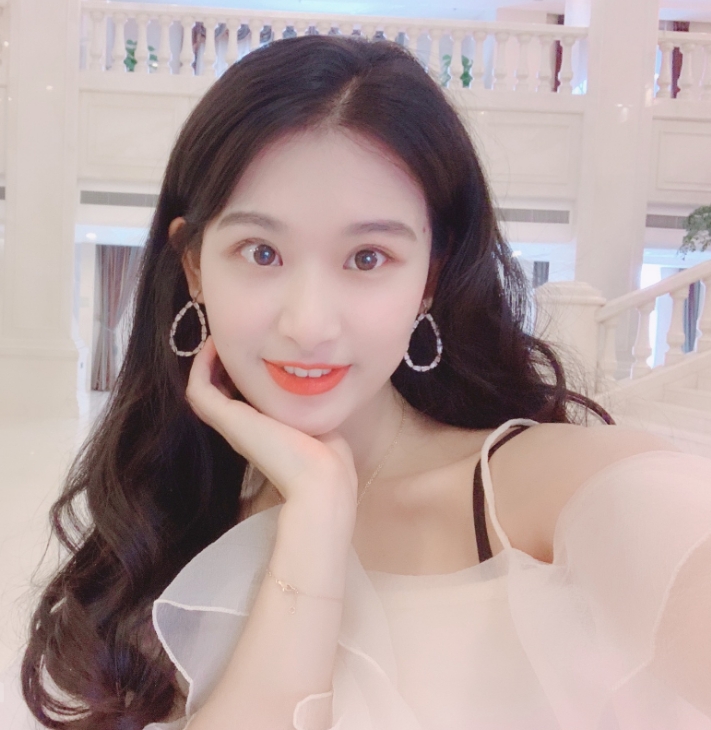 薇信zsqyaer的第一张照片--烟台相亲服务中心