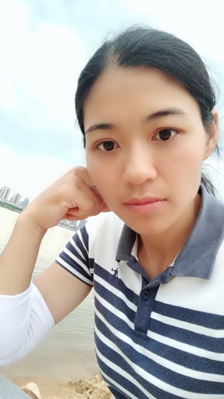 梅子的第一张照片--烟台相亲服务中心