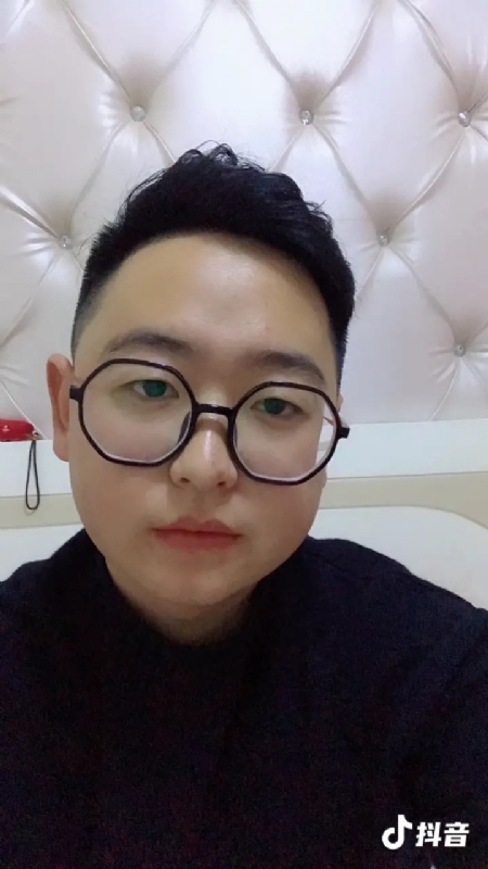 杰森的第一张照片--烟台相亲服务中心