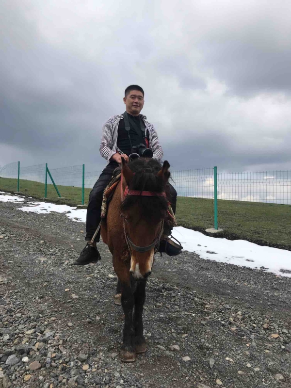 一个人的第一张照片--烟台相亲服务中心