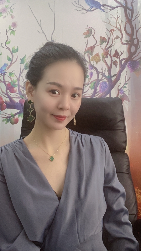 潇潇的第一张照片--烟台相亲服务中心