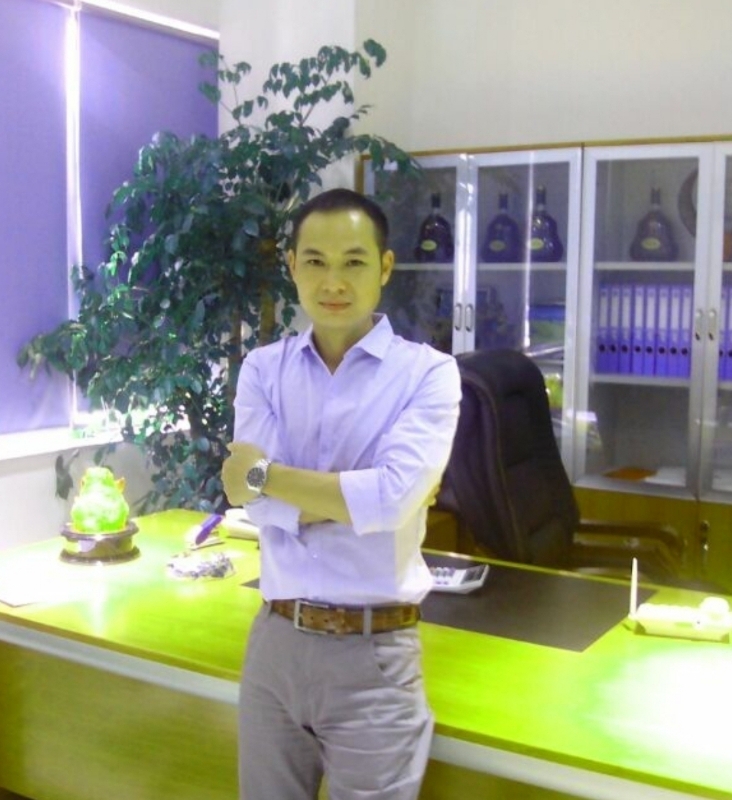 风中劲草的第一张照片--烟台相亲服务中心