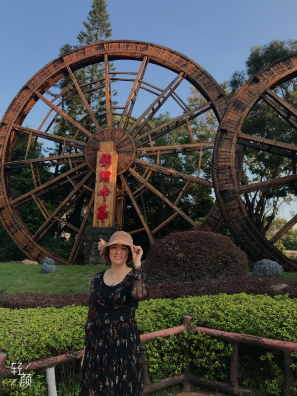 杏娅的第二张照片--烟台相亲服务中心