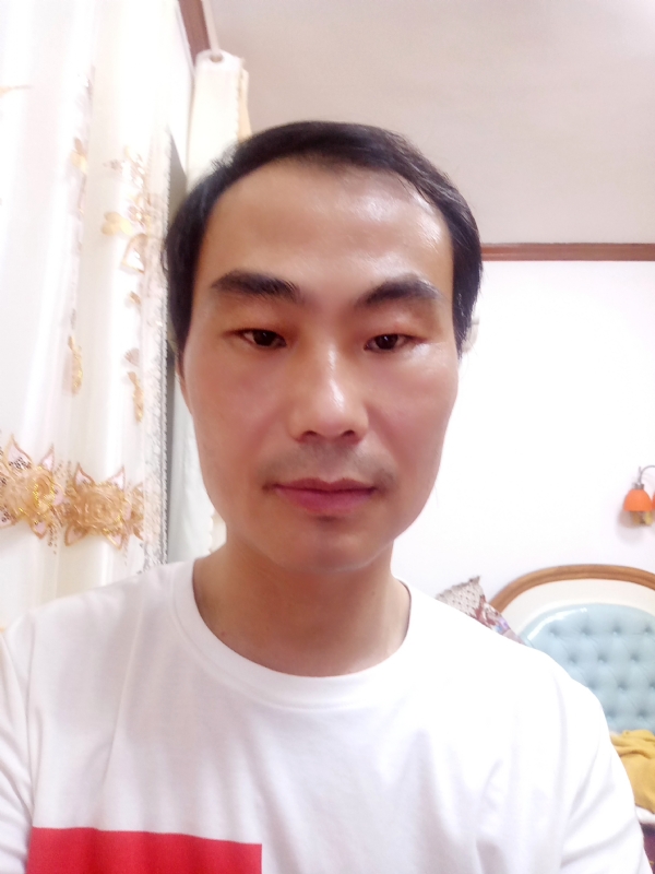 光明的第一张照片--烟台相亲服务中心