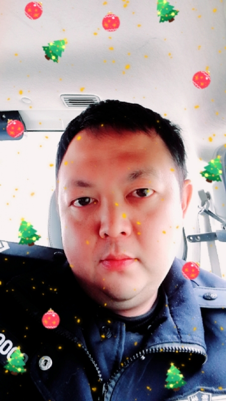 恨孤独的第一张照片--烟台相亲服务中心