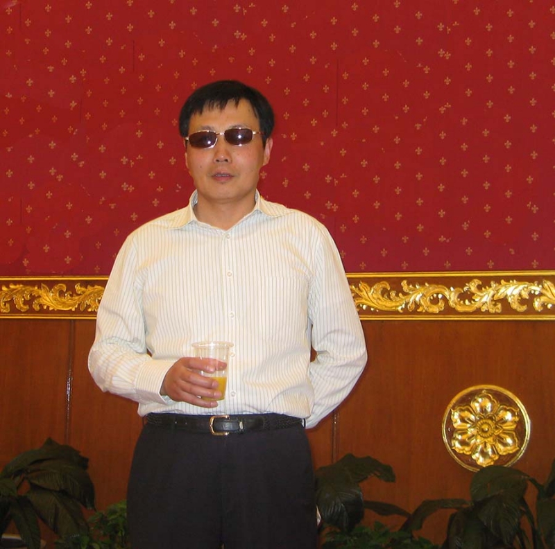 威胜的第二张照片--烟台相亲服务中心