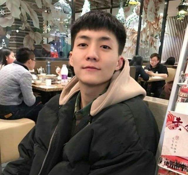 相爱的人的第一张照片--烟台相亲服务中心