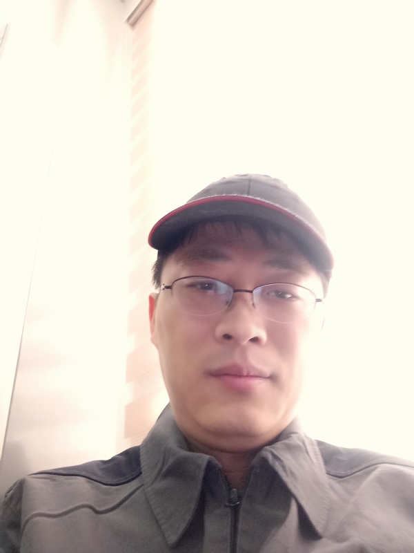 小马哥的第一张照片--烟台相亲服务中心