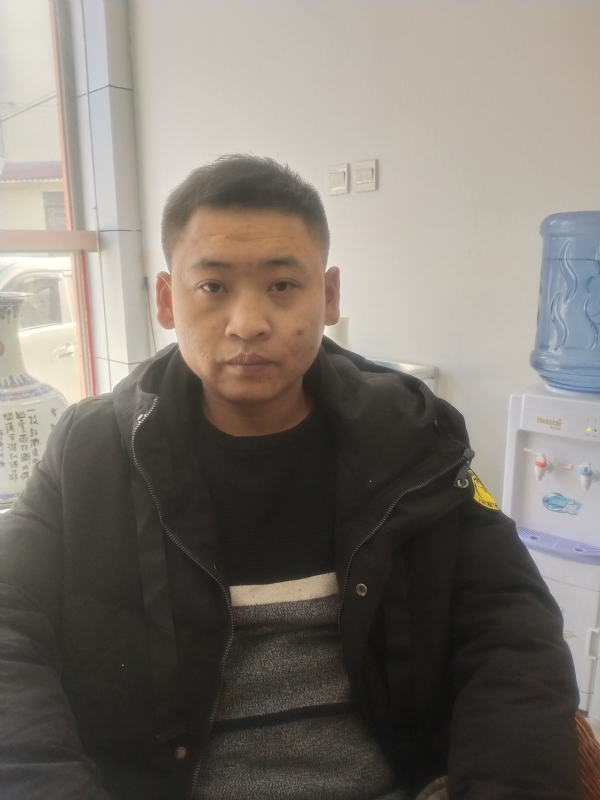 瞿波的第一张照片--烟台相亲服务中心
