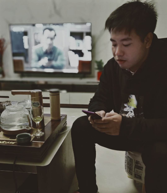 嗯今年能脱单吗的第一张照片--烟台相亲服务中心